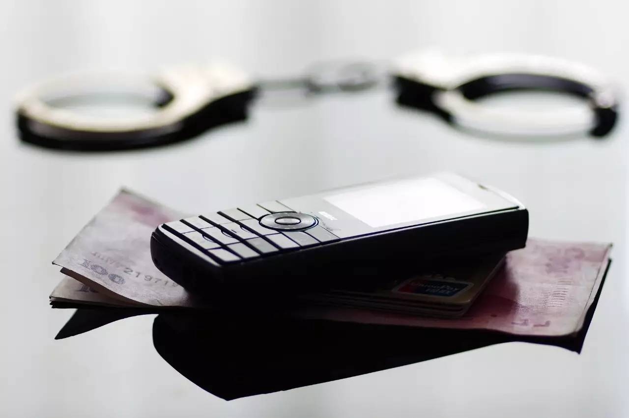 <b>建军节短信经典祝福语</b>